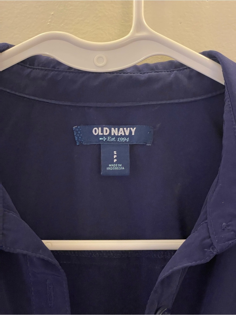 Old Navy Navy Blue Satin Look Button-Down Blouse Classic Office Work Longsleeve - Picture 8 of 11